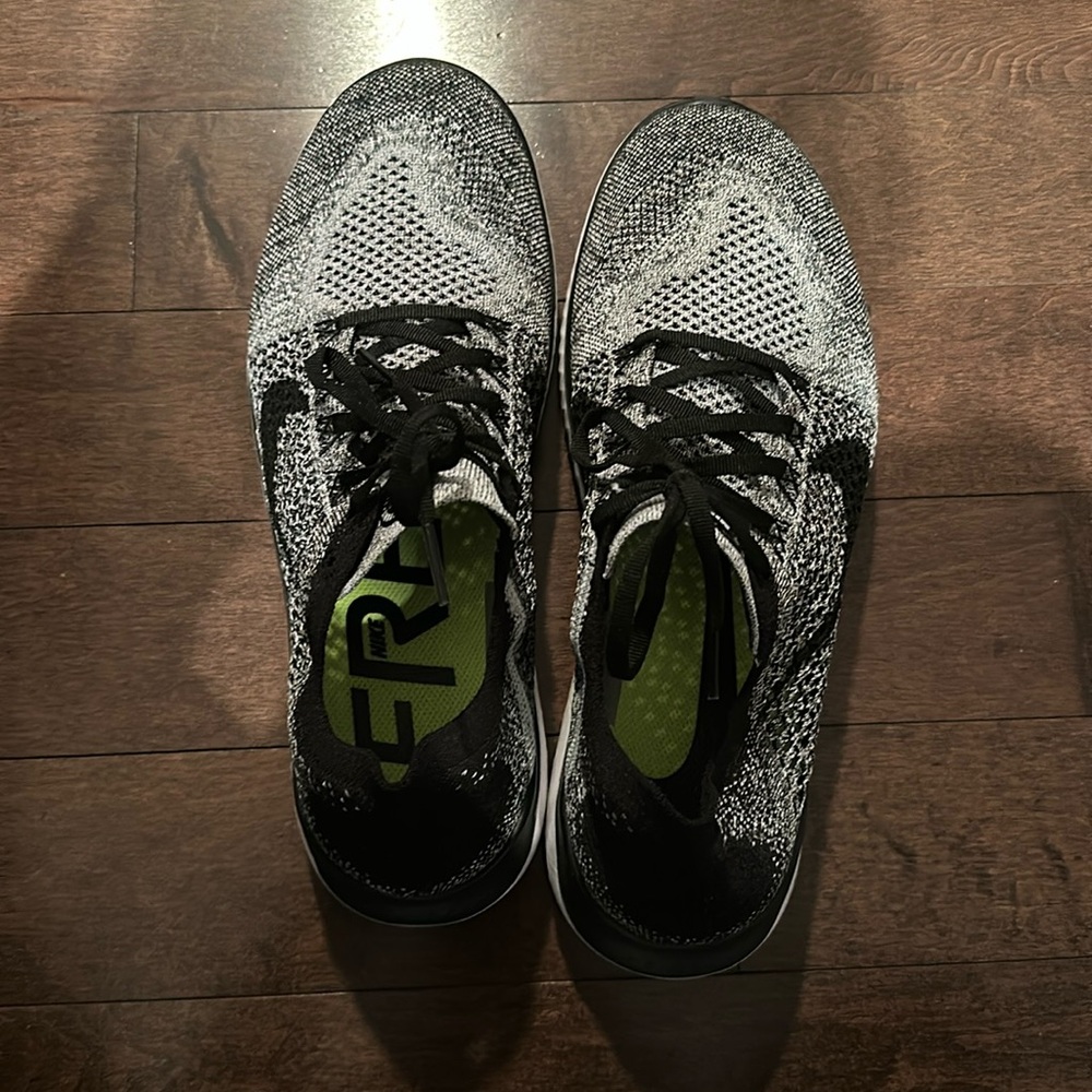 Nike - Free RN Flyknit